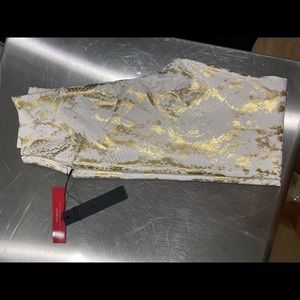 Carbon 38 white/gold metallic snake leggings